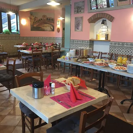 Rosa Guest house