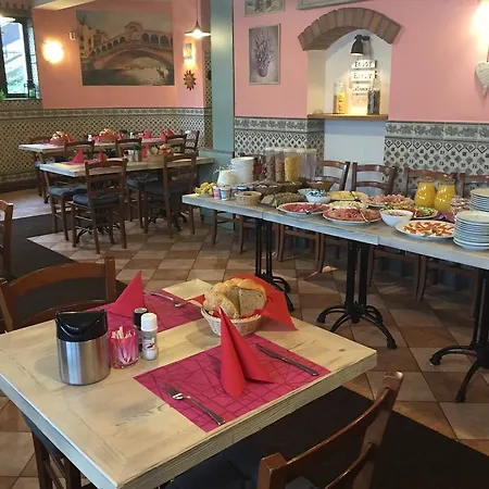 Rosa Guest house 3*
